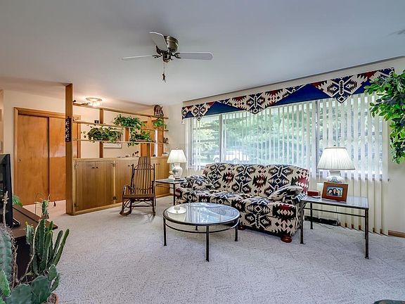 5th image of 56 Beeson Ave