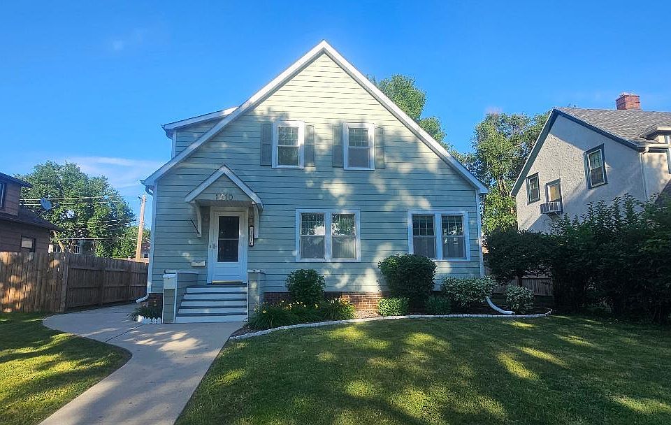 1st image of 1010 N 1st St