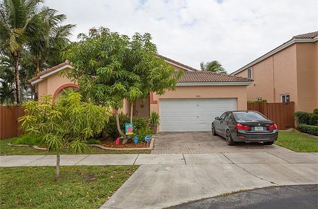1st image of 333 NW 111th Ct #0000