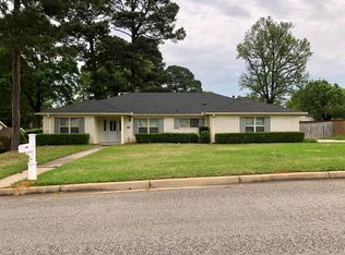 515 Ruthlynn Dr, Longview, TX 75605