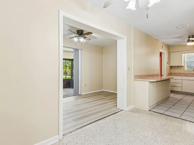 2406 Husson Ave — Photo 17