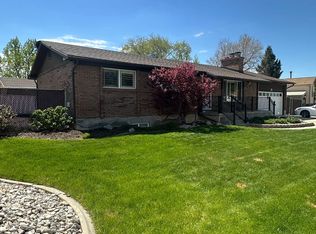 1576 E Plata Way, Sandy, UT 84093