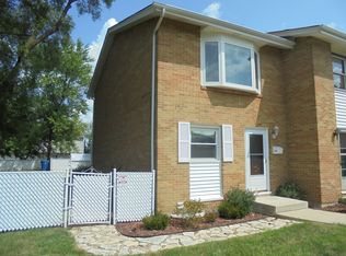 133 S Hale Ave, Bartlett, IL 60103
