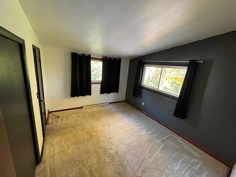112 Longacre Ave — Photo 14