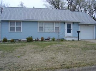 426 Mead St, Newton, KS 67114