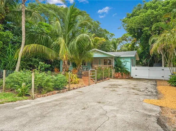 10868 SE Hobart St, Jupiter, FL 33469