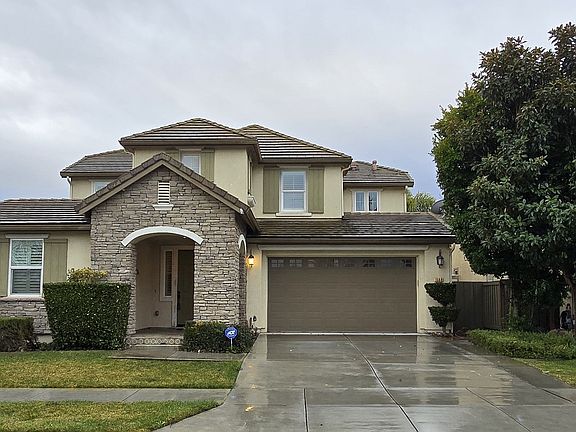 2nd image of 1560 Cielo Vista Ln