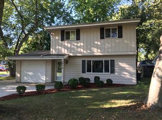 2606 Sheridan Dr, Champaign, IL