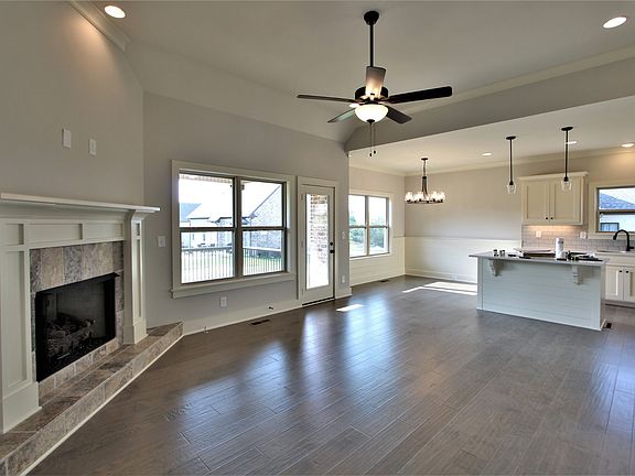 4th image of 120 Enoch Way #120-lot 120