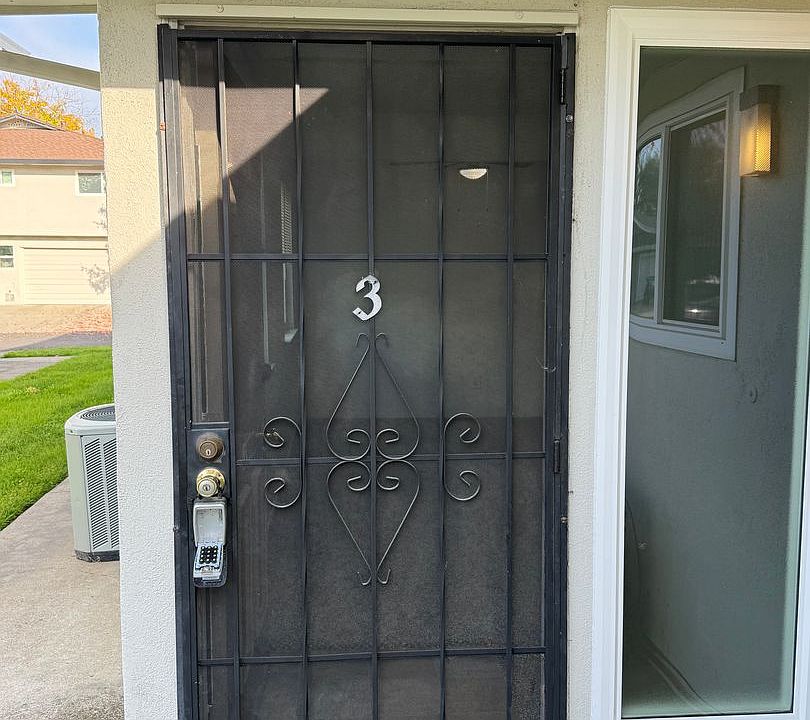 1st image of 8959 El Mirador Dr APT 3