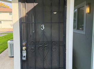 8959 El Mirador Dr APT 3, Elk Grove, CA 95624