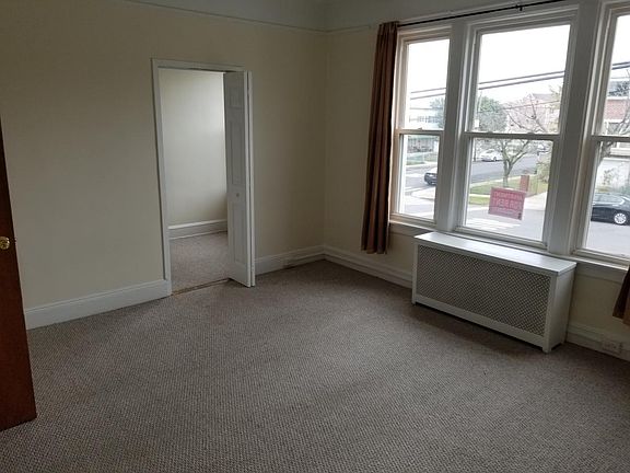5th image of 3265 Layton Ave
