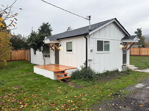 3868 Hayden Bridge Rd, Springfield, OR 97477