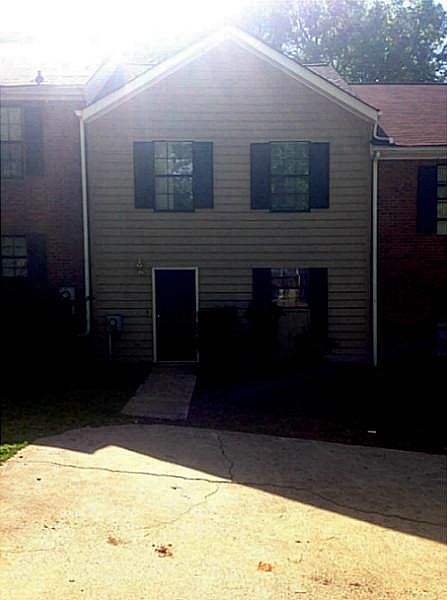 1st image of 1002 Pat Mell Pl SE