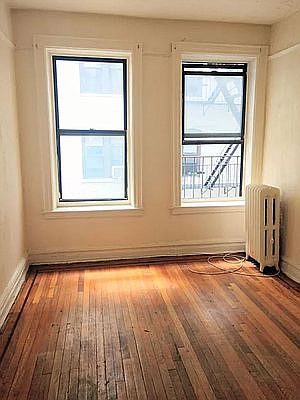 3rd image of 354 E 21st St APT 2