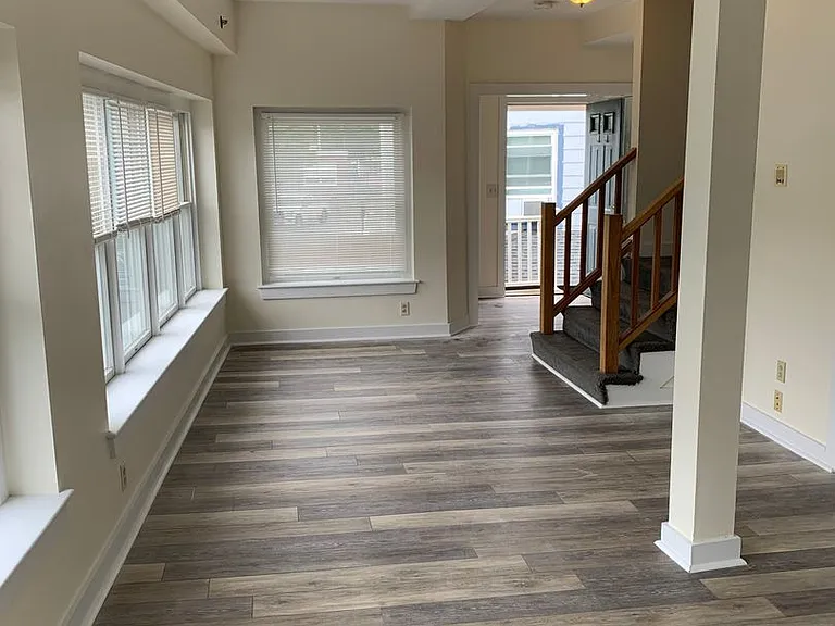 211 Onset Ave — Photo 2
