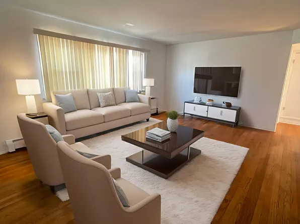 700 N Parkside Ave APT 2S, Chicago, IL 60644