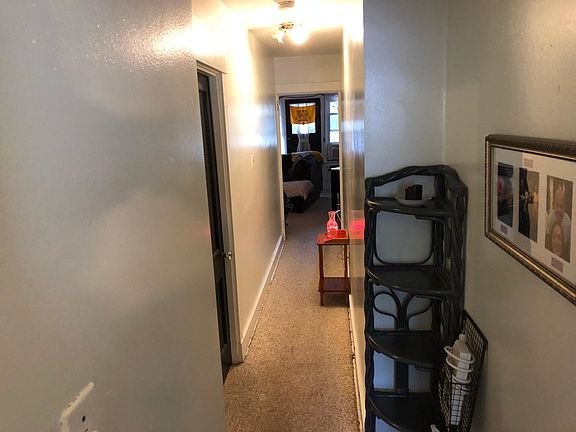 4th image of 7908 Westmoreland Ave #2