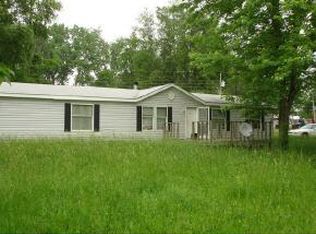 5796 S Decoy Rd, Mentone, IN 46539