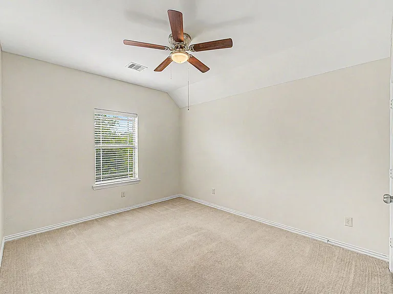 2302 Blue Jay Ln — Photo 31