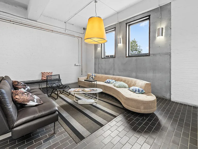 10 Williams St #44 — Photo 19
