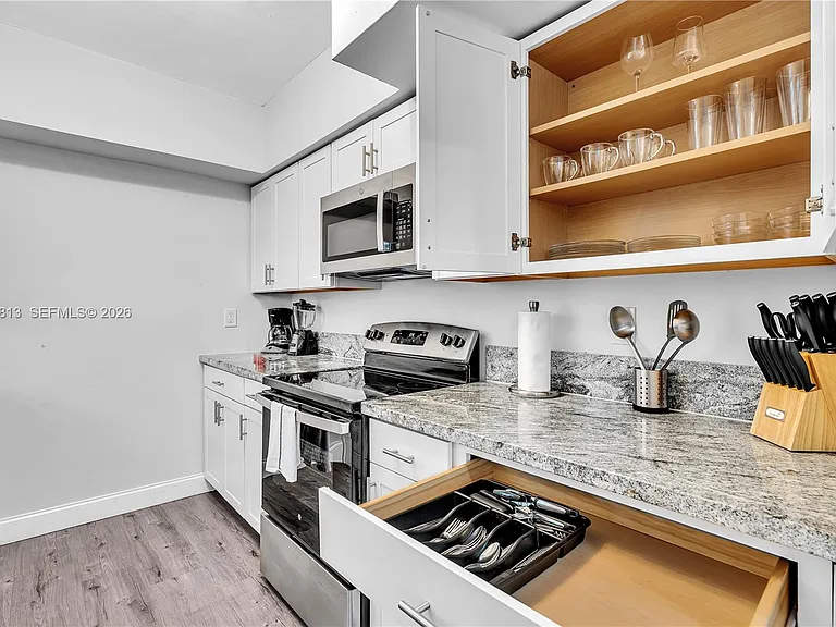 10002 E Bay Harbor Dr #6 — Photo 16