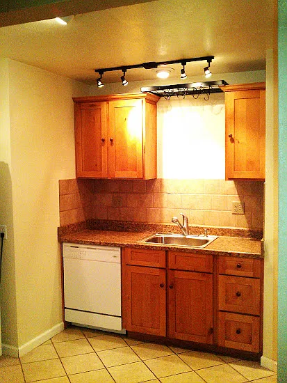 W 9th Ave — Photo 5