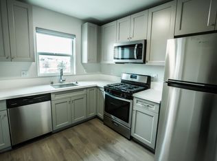 910 S Grand View St #101, Los Angeles, CA 90006