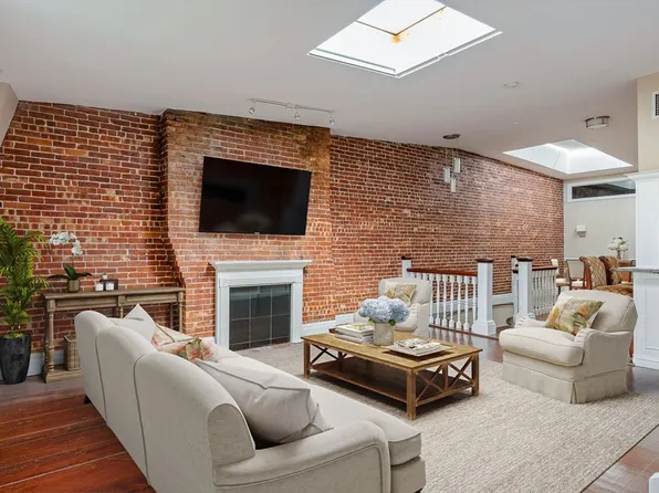 34 Commonwealth Ave APT 4, Boston, MA 02116