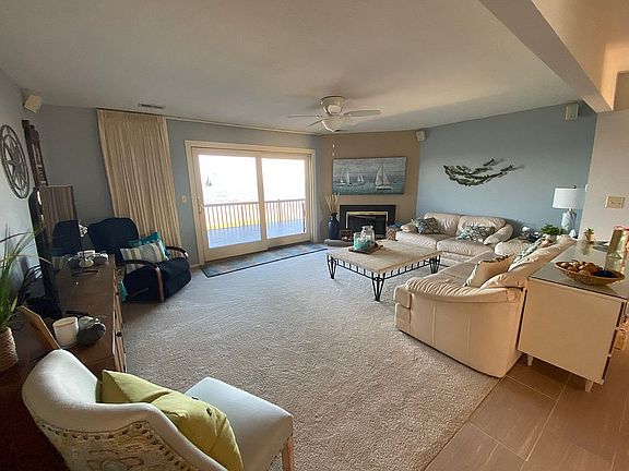 3rd image of 47 Grande Lake Dr