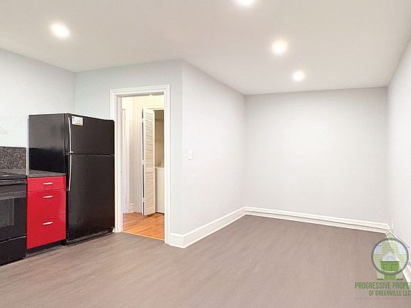 5th image of 108 Central Ave #B