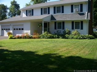 27 Winthrop Rd, Windsor, CT 06095
