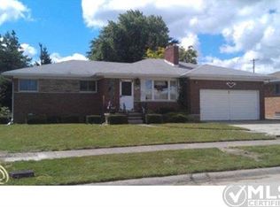 8580 Menge Ave, Center Line, MI 48015
