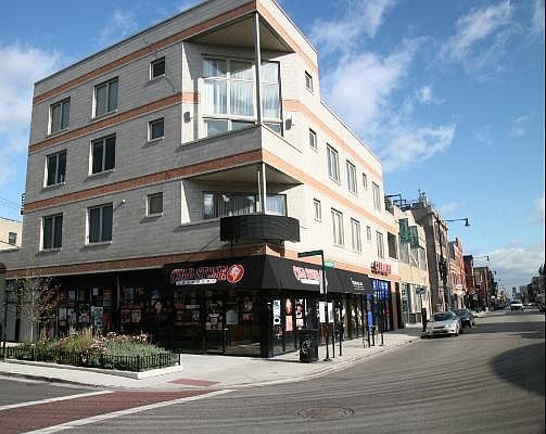 1st image of 1920 W North Ave APT 2N