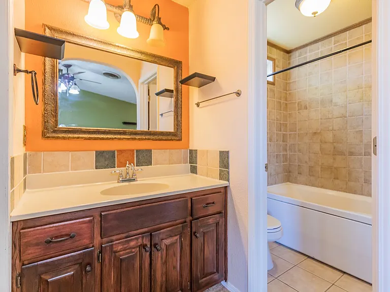 701 Venus Ave — Photo 7