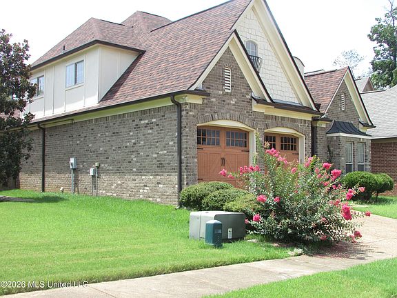 2nd image of 9077 Rue Orleans Ln