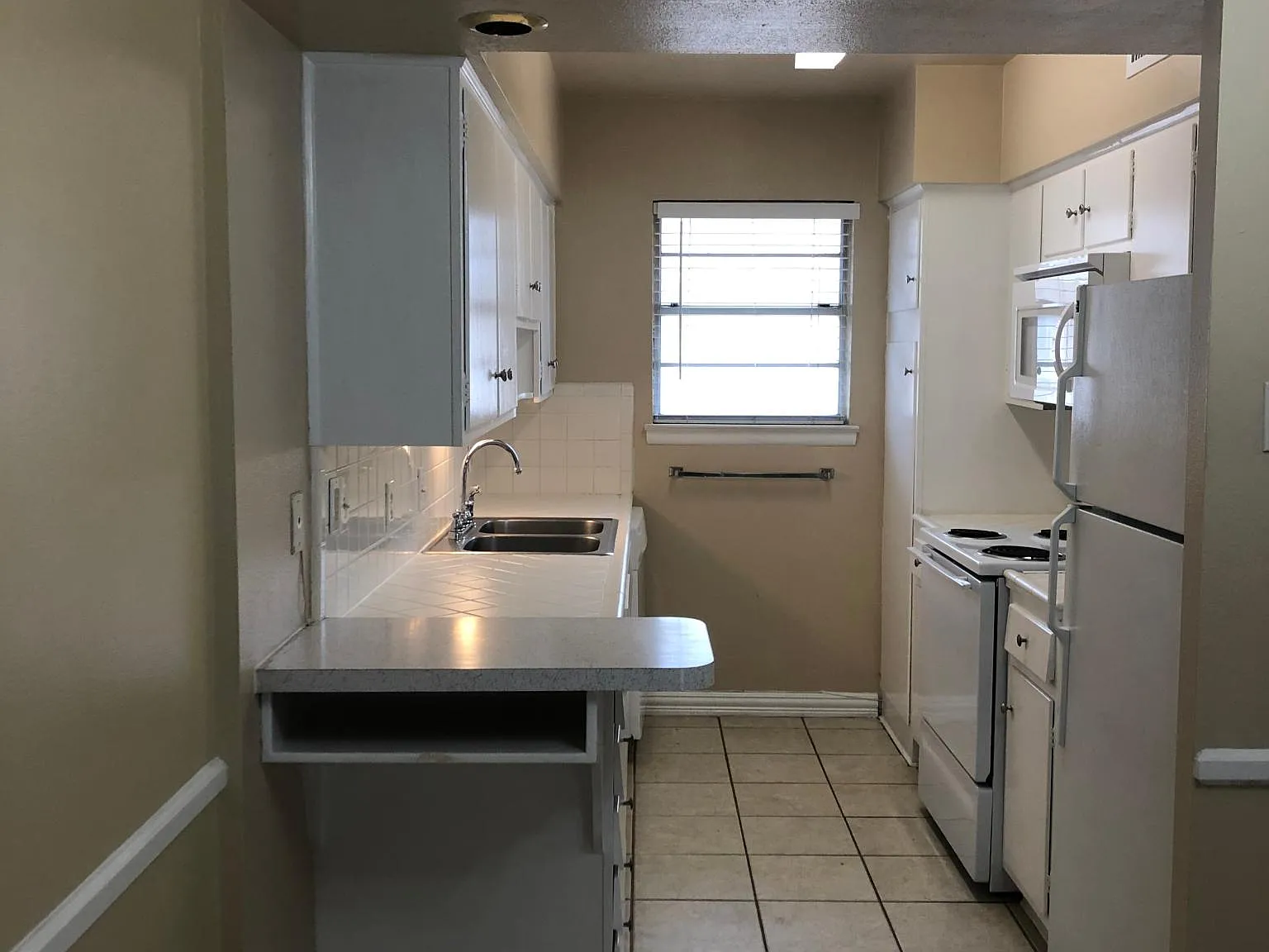 1 bed, 773 sqft, $950 — Photo 3