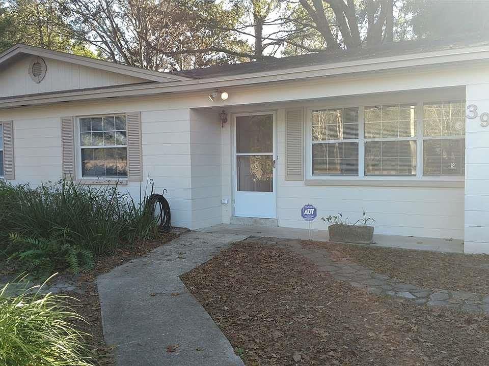 1st image of 3939 NW 16th Blvd