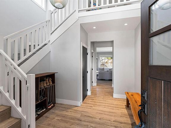 3rd image of 132 Crease Ave
