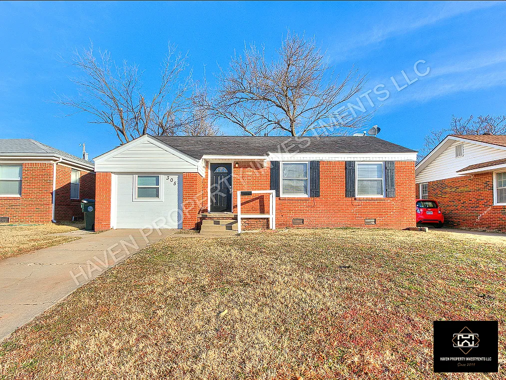 305 W Marshall Dr - 1 — Photo 2