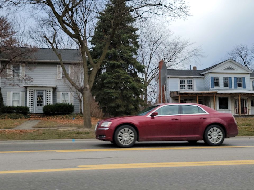 2nd image of 323 N Main St