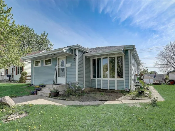 1227 7th Ave S, South Saint Paul, MN 55075