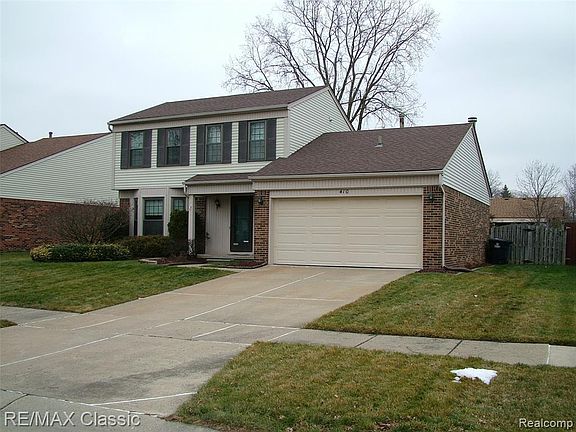 2nd image of 410 Bedford Dr