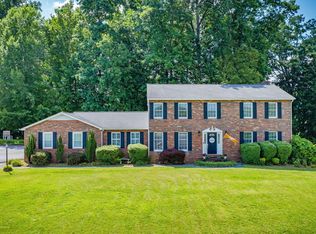 5116 Waterford Dr, Kingsport, TN 37664