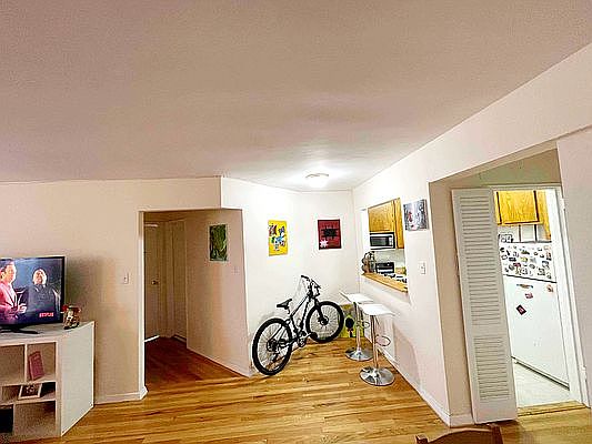 4th image of 66-15 Thornton Pl #6H