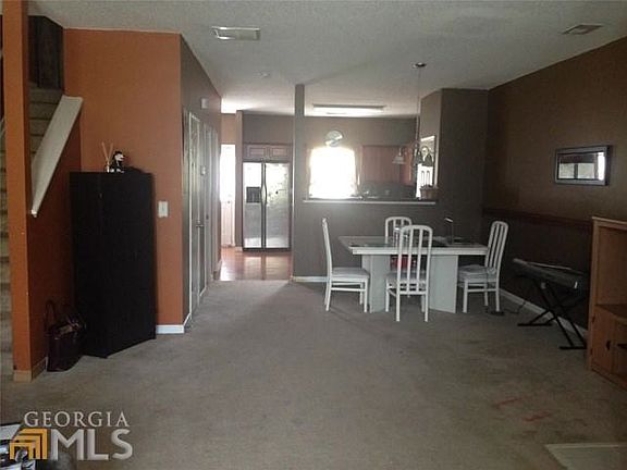 4th image of 7386 Battlecreek Ln