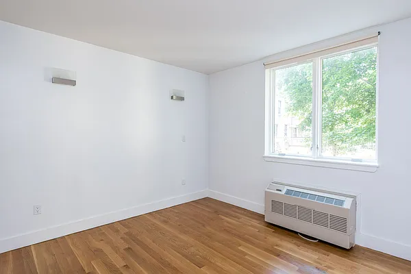 Rented by Nooklyn NYC LLC | media 22