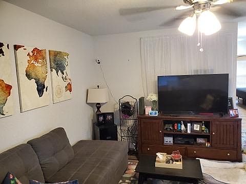3rd image of 9243 Mabel St