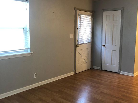 3rd image of 2515 S Florence Pl #2