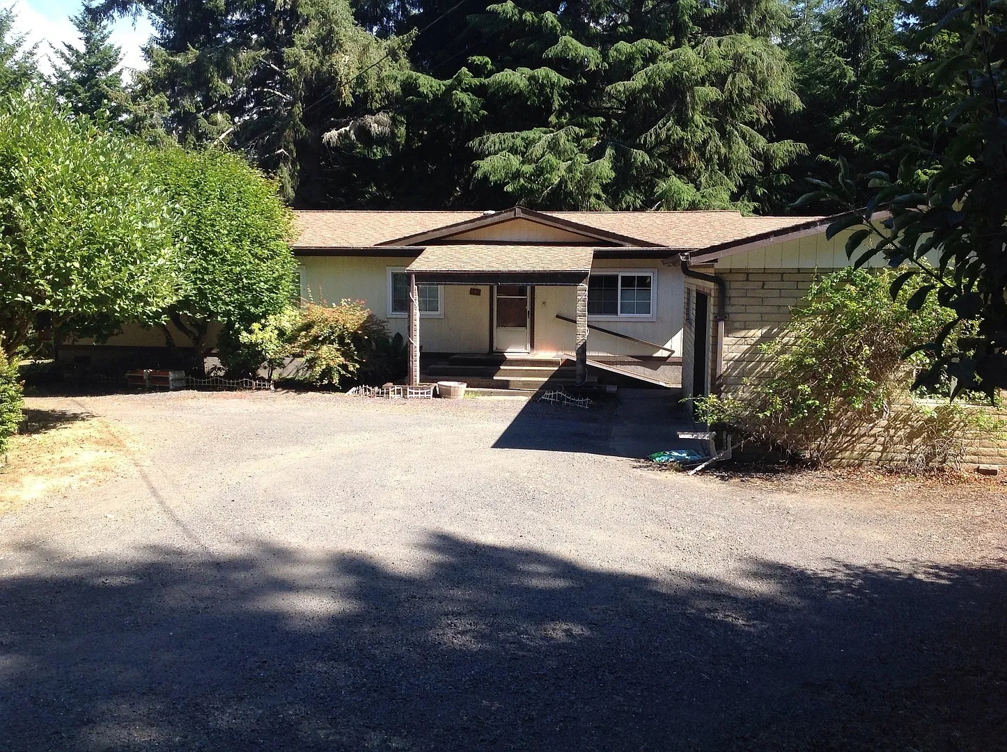 4 bedroom, 2 bath manufactured home on .75 acre near Ocean — Photo 2